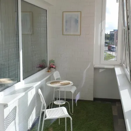 Sunny Near The Park Apartment Klaipeda