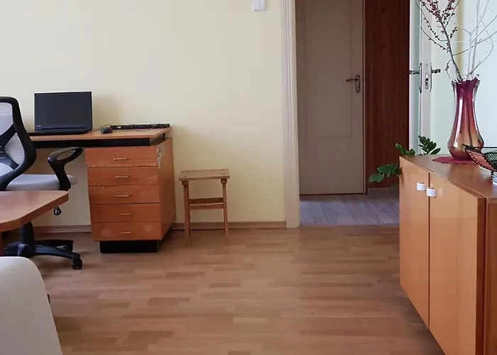 Sunny Near The Park * كلابيدا